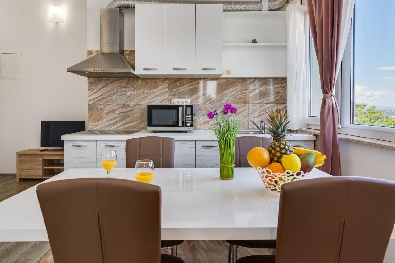 Apartment Miruna S Bazenom Donje Rastane Dış mekan fotoğraf
